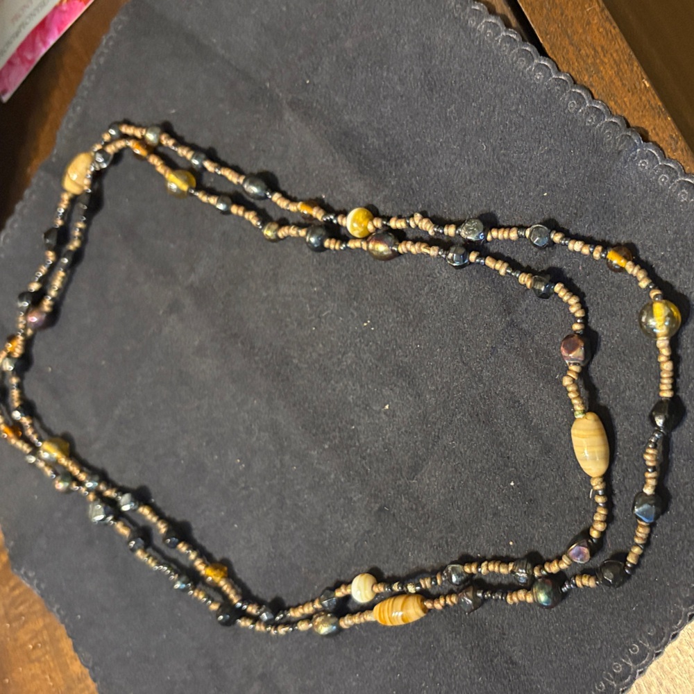 Elegant Beaded glass and stone Necklace in Black and Gold mixes